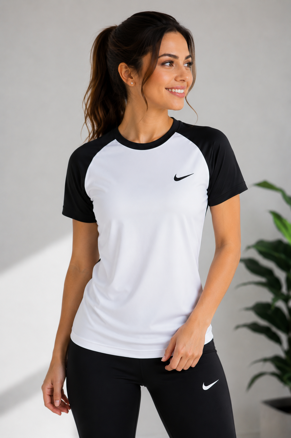 Nik Dri-Fit Women's T-Shirts White/Black